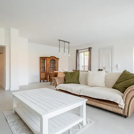 Apartment Des Ecoles Par Dodo A *