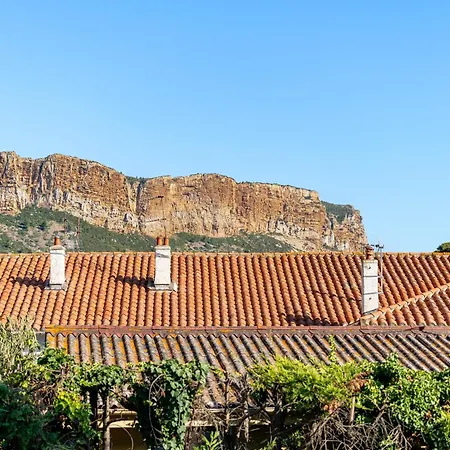 Des Ecoles Par Dodo A Apartment *