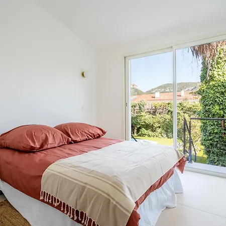 Des Ecoles Par Dodo A Apartman