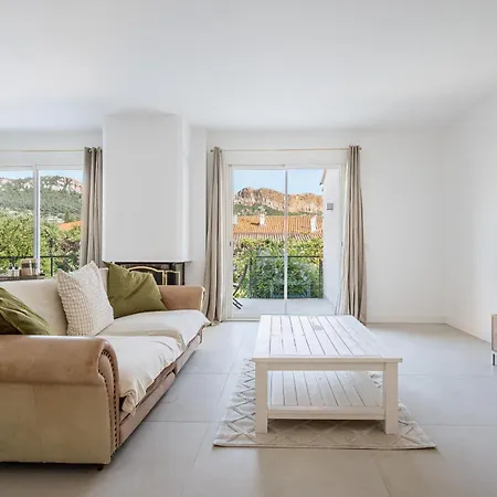 Des Ecoles Par Dodo A Apartman